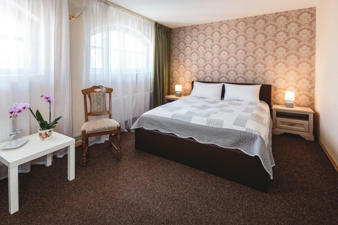 Karle Hotel Vitrupe ภายนอก รูปภาพ